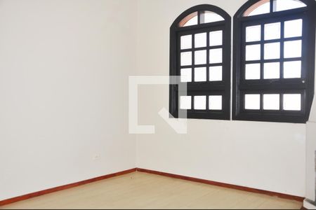 Casa para alugar com 220m², 3 quartos e 3 vagas Casa para alugar com 220m², 3 quartos e 3 vagasQuarto 01/lLaleira/Suite