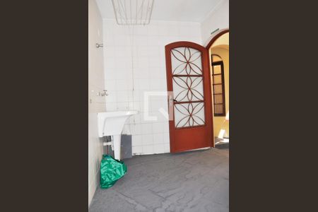 Casa para alugar com 220m², 3 quartos e 3 vagas Casa para alugar com 220m², 3 quartos e 3 vagasÁrea de Serviço