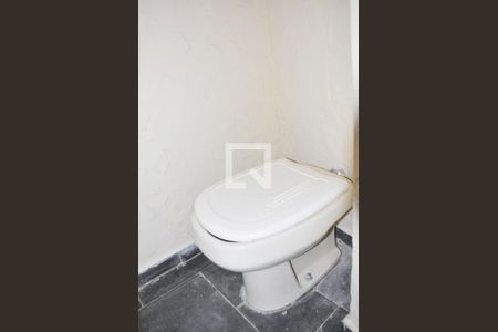 Casa para alugar com 220m², 3 quartos e 3 vagas Casa para alugar com 220m², 3 quartos e 3 vagasLavabo 2