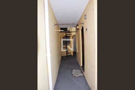 Casa para alugar com 220m², 3 quartos e 3 vagas Casa para alugar com 220m², 3 quartos e 3 vagasCorredor Externo