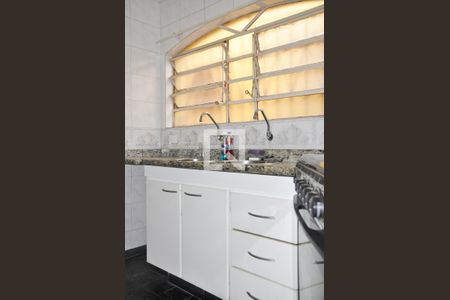 Casa para alugar com 220m², 3 quartos e 3 vagas Casa para alugar com 220m², 3 quartos e 3 vagasCozinha