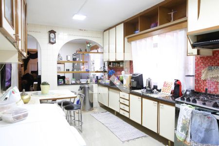 Casa à venda com 125m², 3 quartos e 2 vagasCozinha