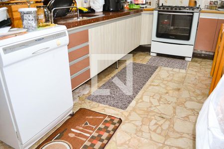 Casa à venda com 200m², 3 quartos e 2 vagas Casa à venda com 200m², 3 quartos e 2 vagasCozinha