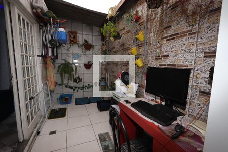 Casa à venda com 160m², 5 quartos e 1 vagaQuintal