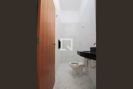 Casa à venda com 68m², 2 quartos e 1 vaga Casa à venda com 68m², 2 quartos e 1 vagaBanheiro Social