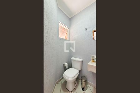 Casa à venda com 129m², 3 quartos e 3 vagas Casa à venda com 129m², 3 quartos e 3 vagasLavabo