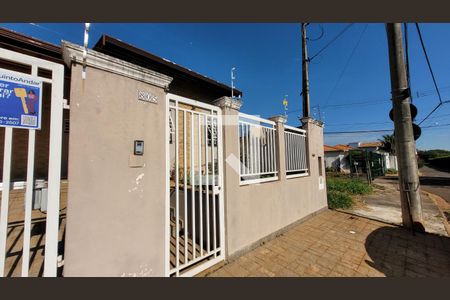 Casa à venda com 129m², 3 quartos e 3 vagas Casa à venda com 129m², 3 quartos e 3 vagasFachada