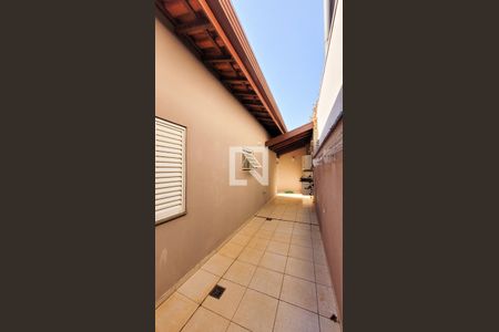 Casa à venda com 129m², 3 quartos e 3 vagas Casa à venda com 129m², 3 quartos e 3 vagasQuintal