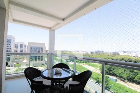 Apartamento à venda com 211m², 4 quartos e 2 vagas Apartamento à venda com 211m², 4 quartos e 2 vagasVaranda da Sala