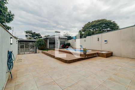 Casa à venda com 400m², 4 quartos e 4 vagas Casa à venda com 400m², 4 quartos e 4 vagasÁrea externa