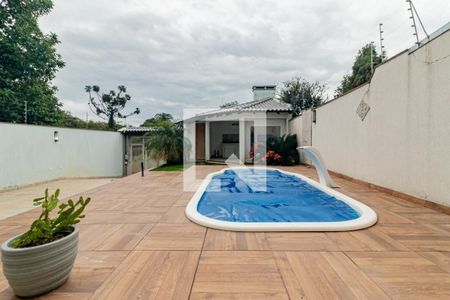 Casa à venda com 400m², 4 quartos e 4 vagas Casa à venda com 400m², 4 quartos e 4 vagasÁrea externa