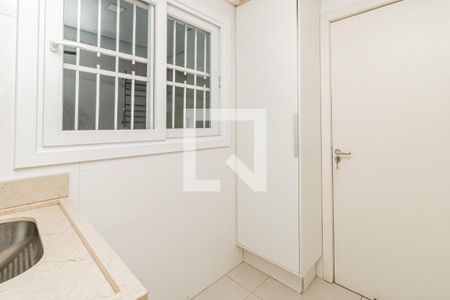 Casa à venda com 400m², 4 quartos e 4 vagas Casa à venda com 400m², 4 quartos e 4 vagasÁrea de Serviço