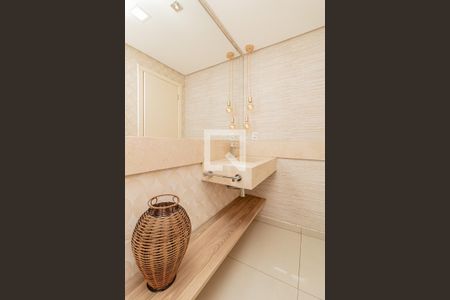 Casa à venda com 400m², 4 quartos e 4 vagas Casa à venda com 400m², 4 quartos e 4 vagasLavabo