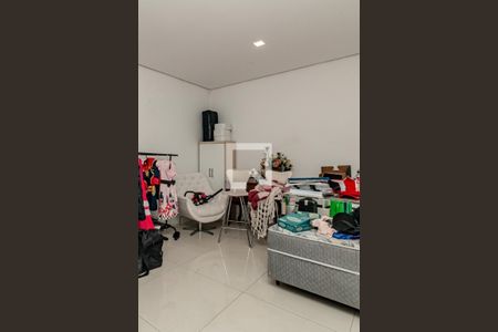 Casa à venda com 400m², 4 quartos e 4 vagas Casa à venda com 400m², 4 quartos e 4 vagasQuarto 4