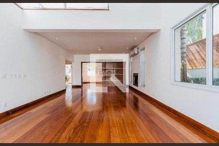 Casa à venda com 958m², 4 quartos e 6 vagas