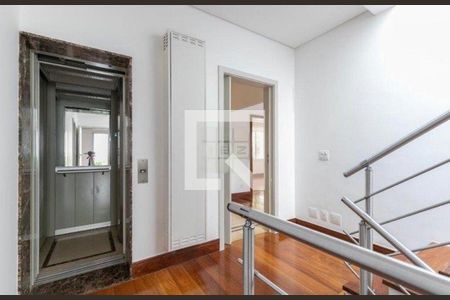 Casa à venda com 958m², 4 quartos e 6 vagas