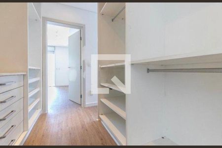 Casa à venda com 958m², 4 quartos e 6 vagas