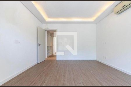 Casa à venda com 958m², 4 quartos e 6 vagas