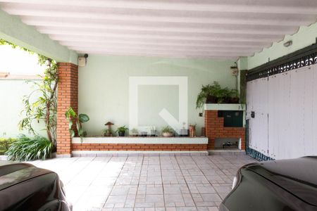 Casa à venda com 253m², 3 quartos e 7 vagas Casa à venda com 253m², 3 quartos e 7 vagasÁrea Externa