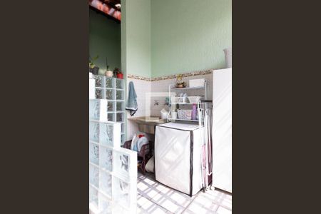 Casa à venda com 253m², 3 quartos e 7 vagas Casa à venda com 253m², 3 quartos e 7 vagasÁrea de serviço