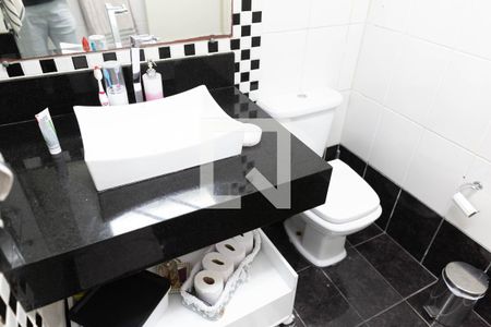 Casa à venda com 253m², 3 quartos e 7 vagas Casa à venda com 253m², 3 quartos e 7 vagasBanheiro do Quarto 1