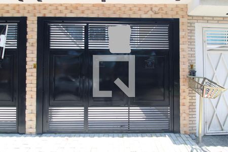 Casa à venda com 100m², 3 quartos e 2 vagasFachada