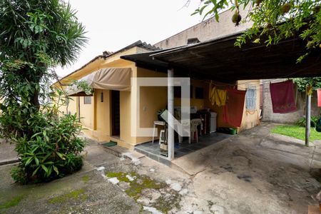 Casa à venda com 512m², 4 quartos e 2 vagas Casa à venda com 512m², 4 quartos e 2 vagasQuintal