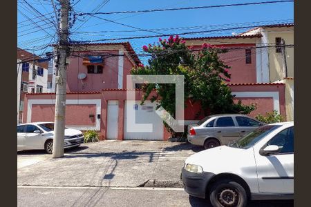 Casa de condomínio à venda com 88m², 2 quartos e 1 vaga Casa de condomínio à venda com 88m², 2 quartos e 1 vagaFachada