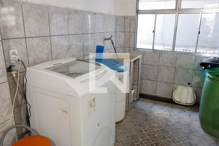 Casa à venda com 372m², 7 quartos e 4 vagas Casa à venda com 372m², 7 quartos e 4 vagasLavanderia