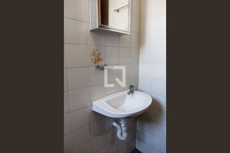 Casa à venda com 372m², 7 quartos e 4 vagas Casa à venda com 372m², 7 quartos e 4 vagasBanheiro 2