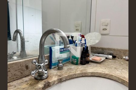 Casa à venda com 120m², 3 quartos e 1 vagaBanheiro 