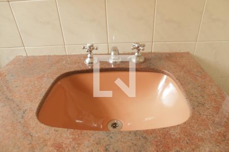 Casa à venda com 127m², 3 quartos e 2 vagasBanheiro Social