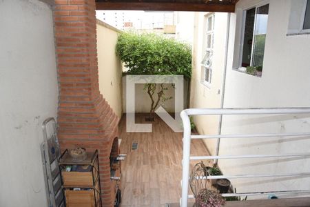 Casa de condomínio à venda com 117m², 3 quartos e 2 vagasQuintal