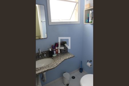 Casa de condomínio à venda com 117m², 3 quartos e 2 vagasBanheiro