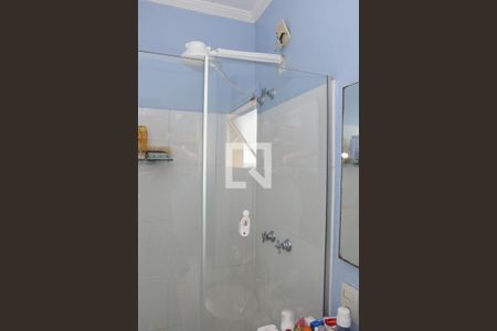 Casa de condomínio à venda com 117m², 3 quartos e 2 vagasBanheiro