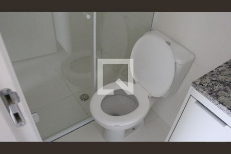 Banheiro de kitnet/studio para alugar com 1 quarto, 28m² em Jardim São Paulo, São Paulo