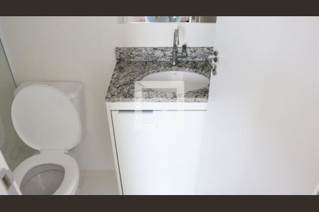 Banheiro de kitnet/studio para alugar com 1 quarto, 28m² em Jardim São Paulo, São Paulo
