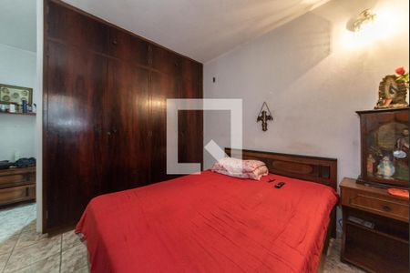 Casa à venda com 450m², 2 quartos e 4 vagas Casa à venda com 450m², 2 quartos e 4 vagasSuíte