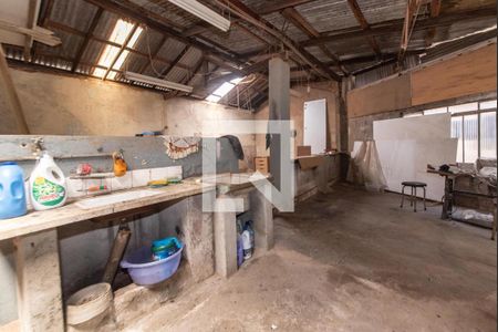 Casa à venda com 450m², 2 quartos e 4 vagas Casa à venda com 450m², 2 quartos e 4 vagasLavanderia - Atelie