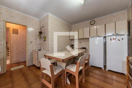 Casa à venda com 450m², 2 quartos e 4 vagas Casa à venda com 450m², 2 quartos e 4 vagasCozinha