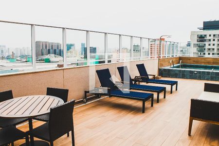 Apartamento à venda com 47m², 2 quartos e 1 vaga Apartamento à venda com 47m², 2 quartos e 1 vagaÁrea comum - Piscina