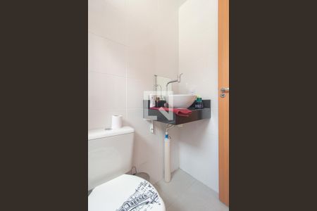 Apartamento para alugar com 45m², 2 quartos e 2 vagas Apartamento para alugar com 45m², 2 quartos e 2 vagasBanheiro