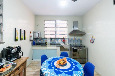 Casa à venda com 250m², 4 quartos e 2 vagasCozinha