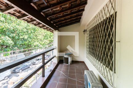 Casa à venda com 250m², 4 quartos e 2 vagasVaranda Quarto 3