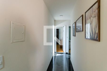 Casa à venda com 250m², 4 quartos e 2 vagasHall segundo andar