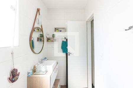 Casa à venda com 250m², 4 quartos e 2 vagasBanheiro segundo andar