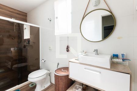 Casa à venda com 250m², 4 quartos e 2 vagasBanheiro segundo andar