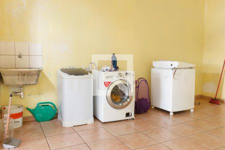 Casa à venda com 186m², 3 quartos e 5 vagas Casa à venda com 186m², 3 quartos e 5 vagasÁrea de serviço