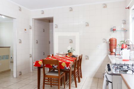 Casa à venda com 186m², 3 quartos e 5 vagas Casa à venda com 186m², 3 quartos e 5 vagasCozinha