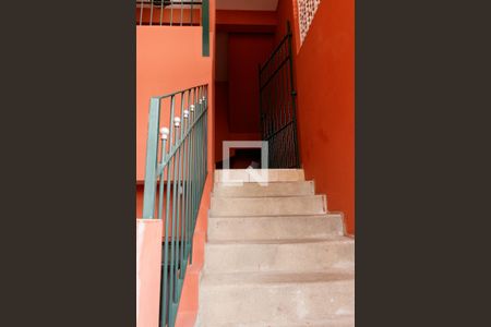 Casa à venda com 186m², 3 quartos e 5 vagas Casa à venda com 186m², 3 quartos e 5 vagasEscada